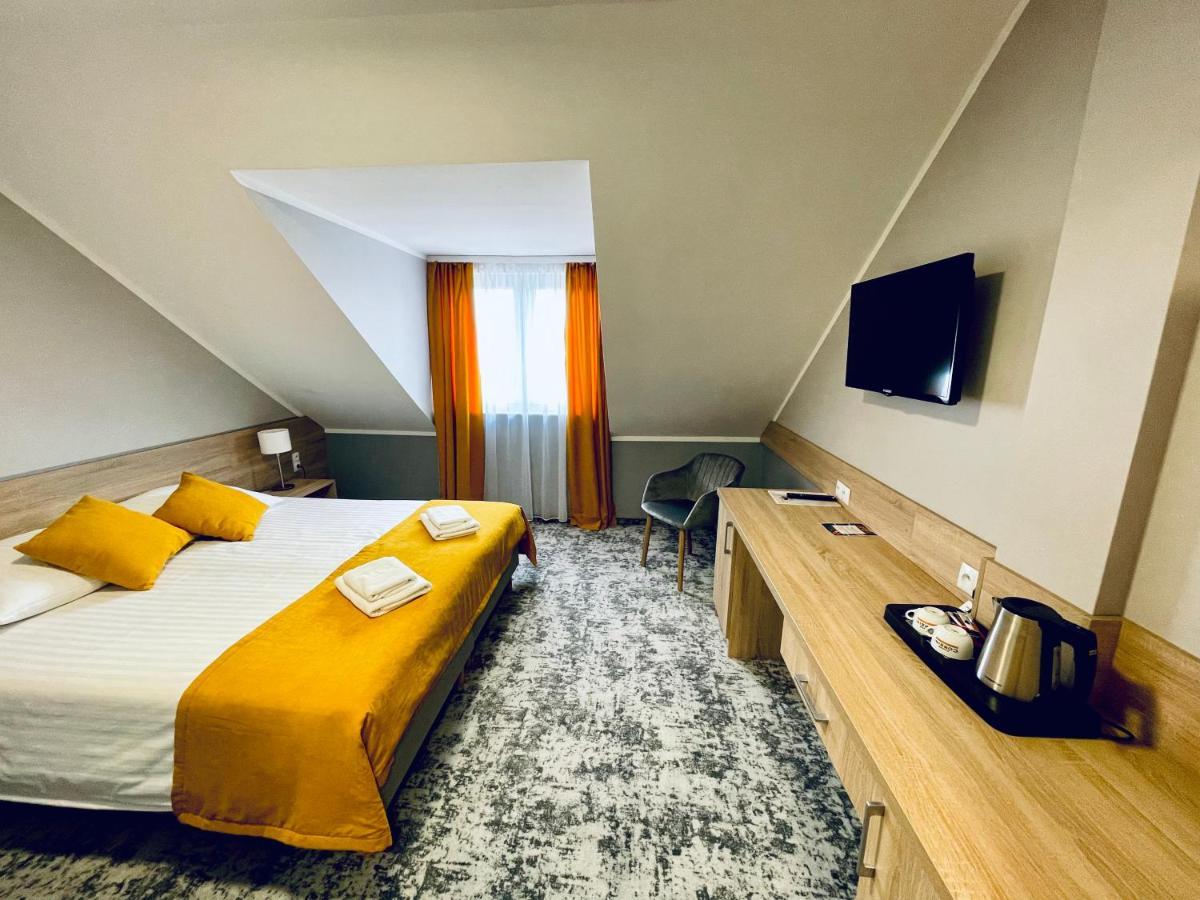 Łęknica Hotel Muzakowski מראה חיצוני תמונה